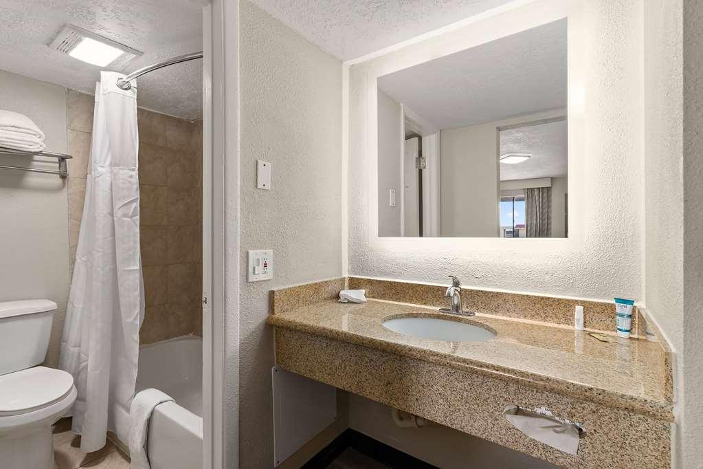 Days Inn By Wyndham Albuquerque Northeast Room photo